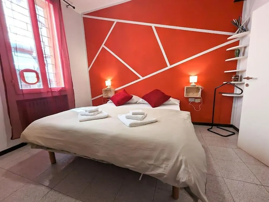 Binario 22 Apartment Bologna 0*,  Italy