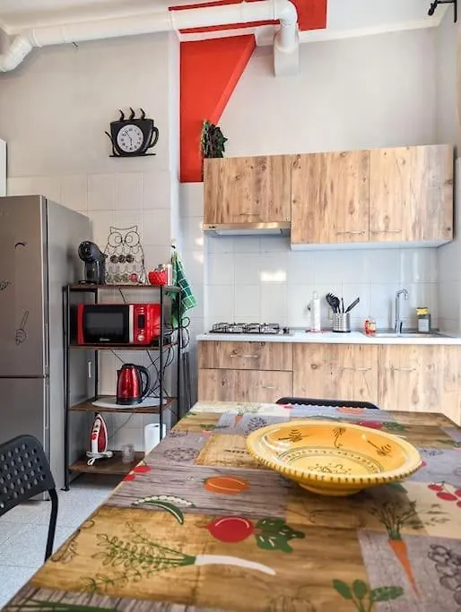Binario 22 Apartment Bologna Italy
