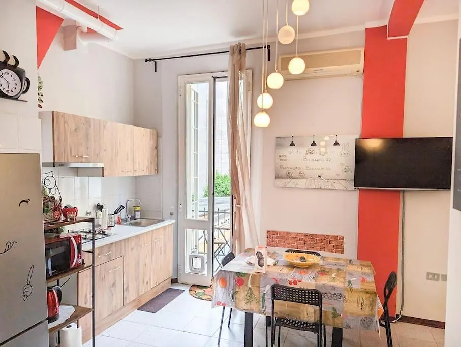 Binario 22 Apartment Bologna Italy